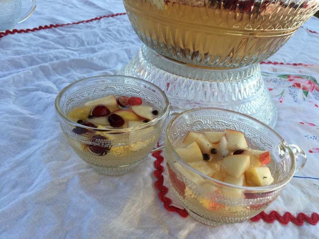 This apple cider punch is a delicious and healthy holiday beverage