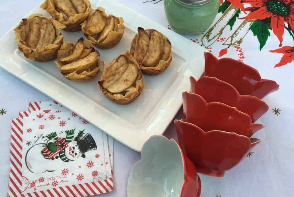 Make your dessert one of the centerpieces of the tableMini Apple Tarts