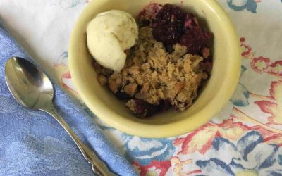 Slow Cooker Blackberry Crisp