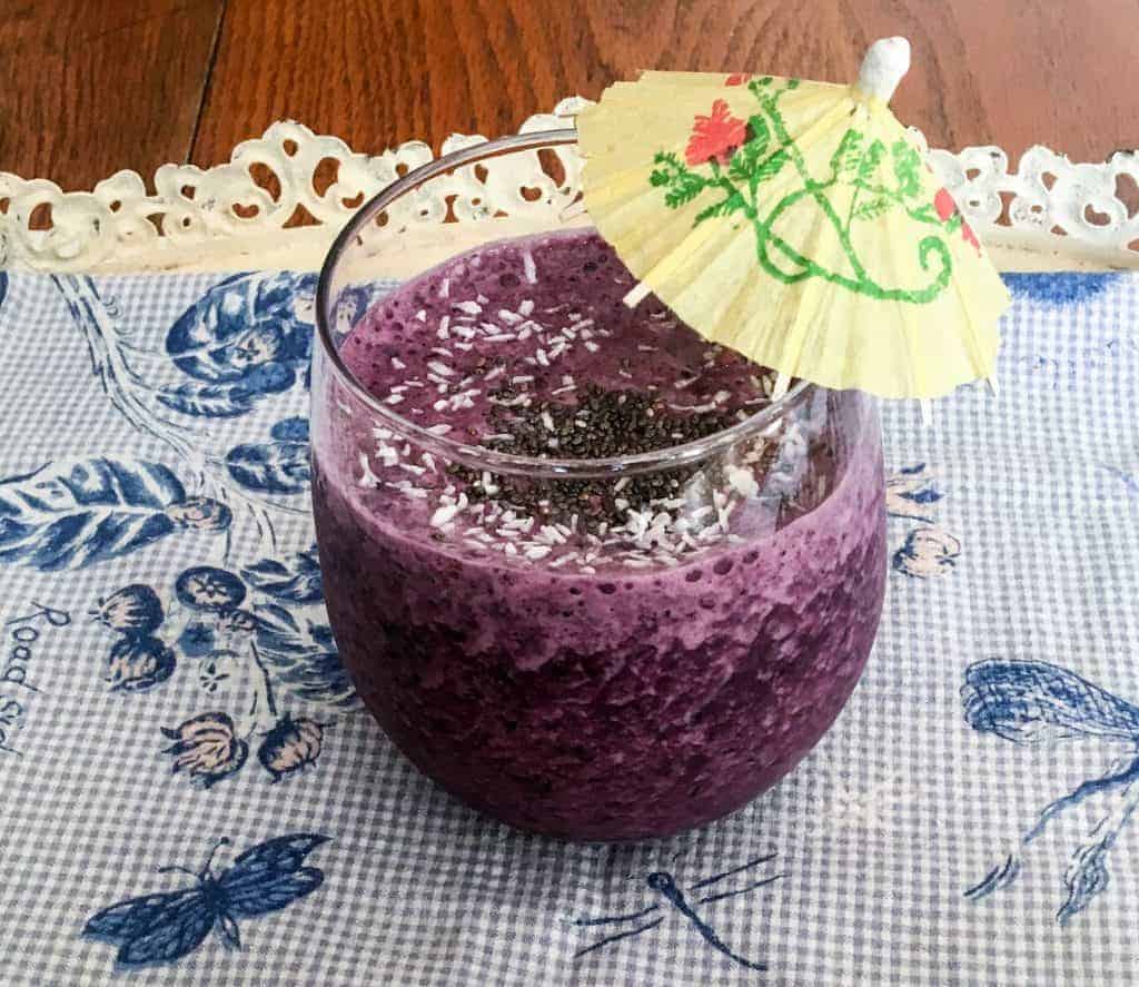 Tropical Smoothie make with blueberries
