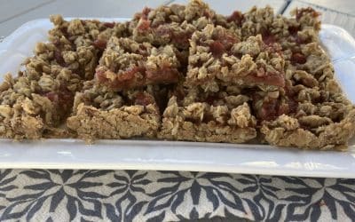 Low Fodmap Strawberry Crumble Bars