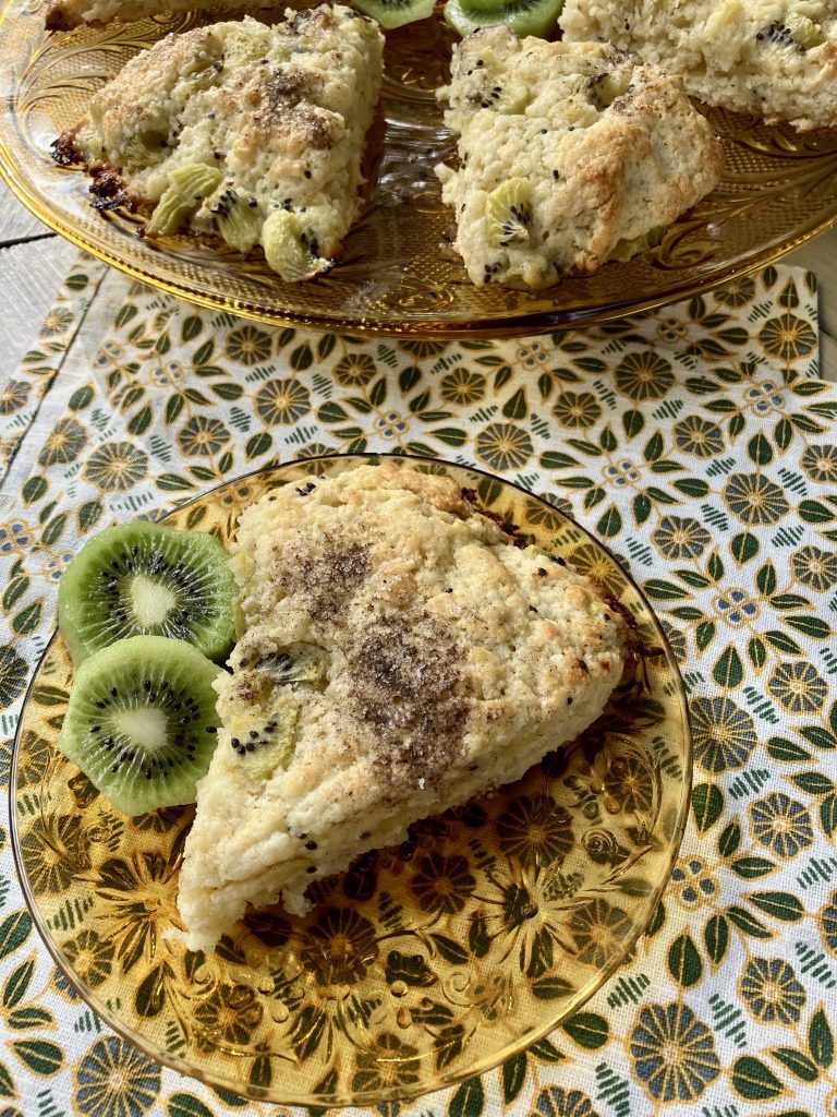 Garnish a kiwi scone with a few slices of fresh kiwi.